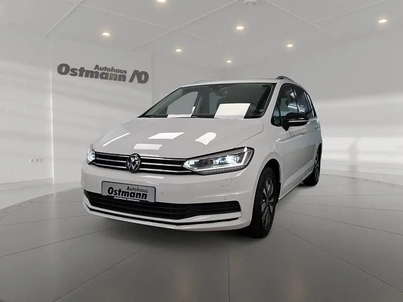 Gebraucht VW Touran Comfortline 150 PS (110 kW) 2025 Pure white Van / Kleinbus