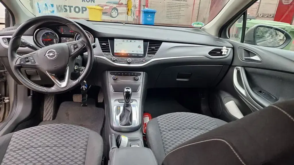 Gebraucht Opel Astra Edition 136 PS (100 kW) 2017 Grau Kombi