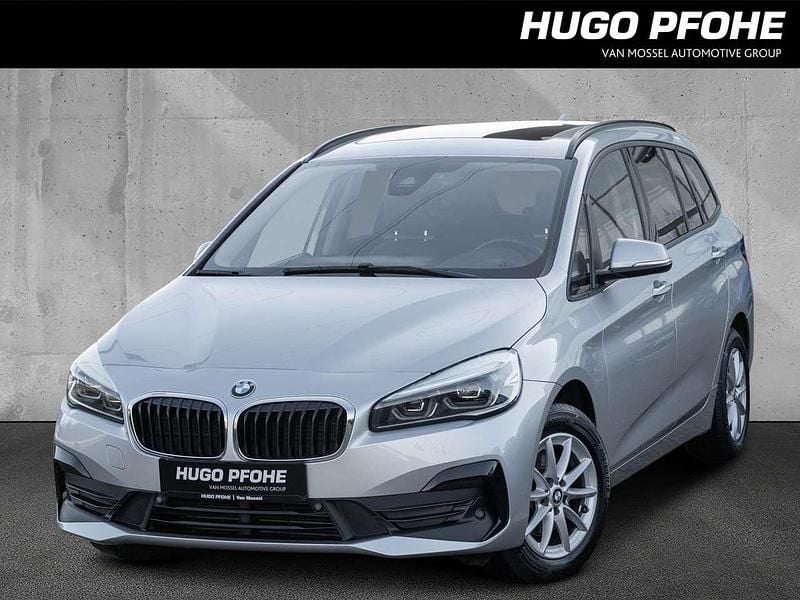 Glaciersilber metallic Gebraucht 2021 BMW 216 Kombi | 25.490 € - Bild 1/4