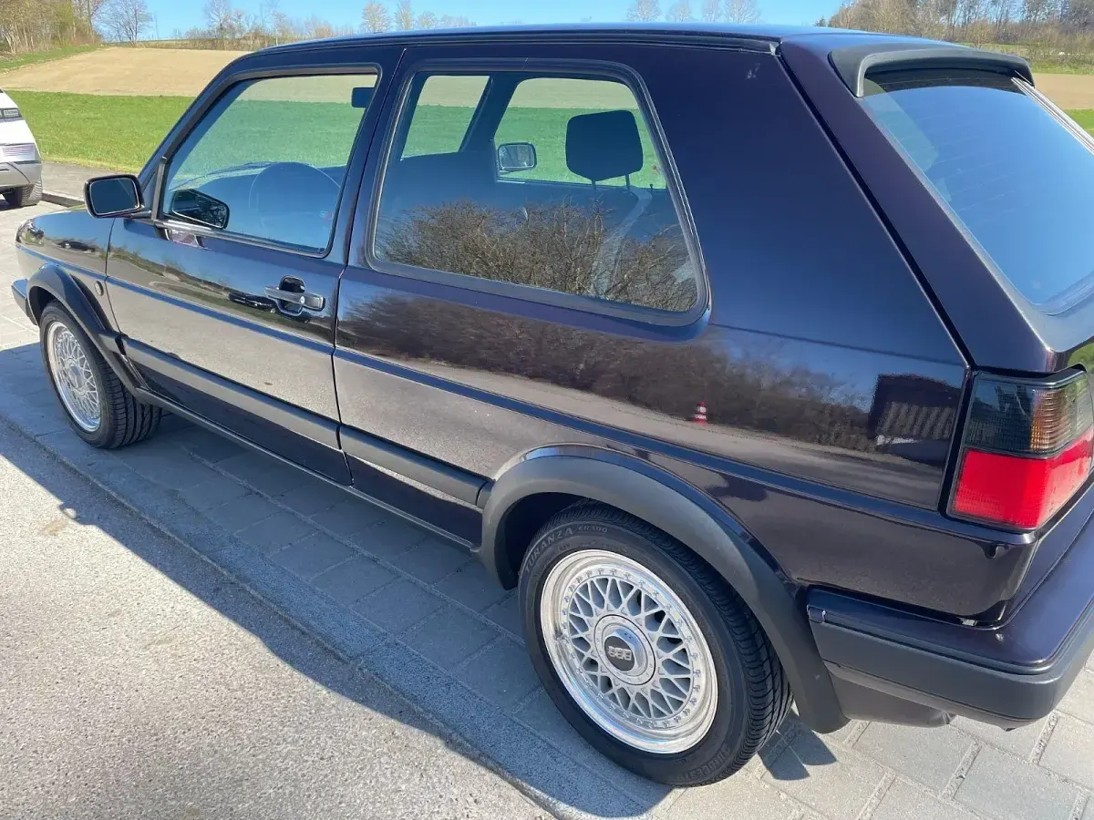 Używany VW Golf II 107 KM (78 kW) 1989 Purpurowy Hatchback