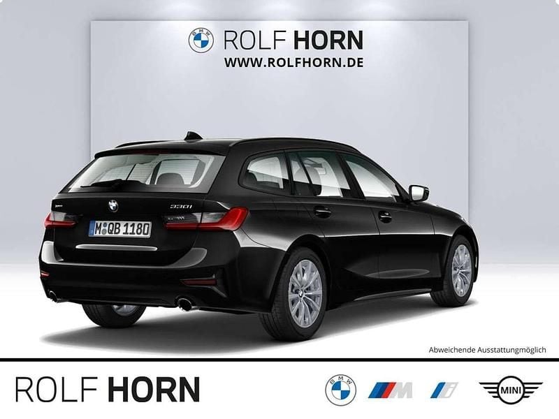 Gebraucht BMW 330 Advantage 258 PS (189 kW) 2020 Saphirschwarz metallic Kombi