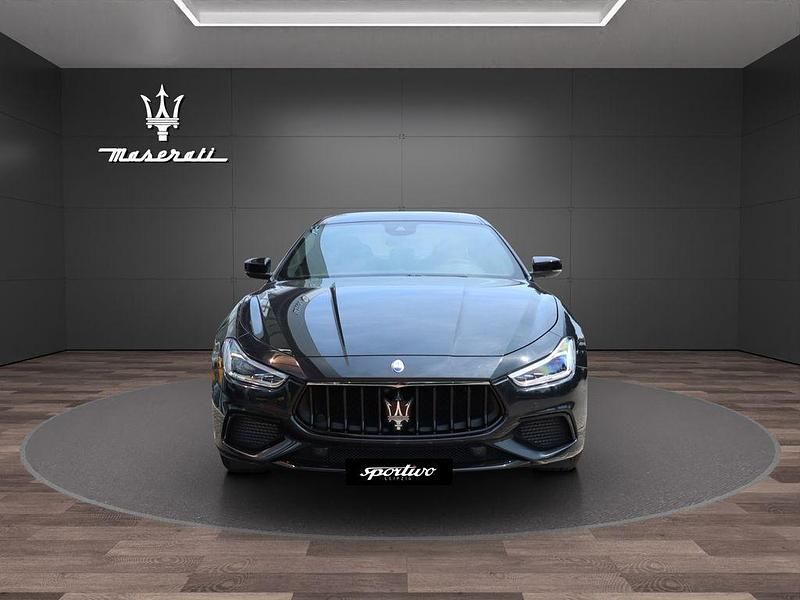 Neu Maserati Ghibli 430 PS (316 kW) 2025 Nero assoluto Limousine