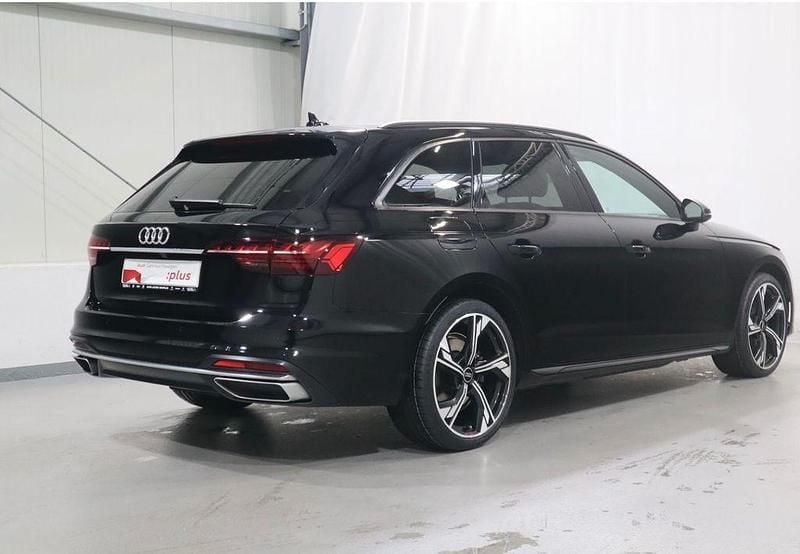 Gebraucht Audi A4 Advanced 136 PS (100 kW) 2022 Schwarz Kombi