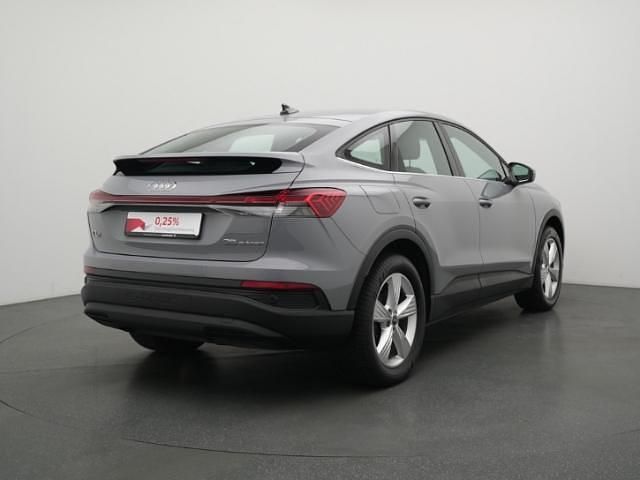 Gebraucht Audi Q4 e-tron 125 kW (170 PS) 2023 Kieselgrau SUV
