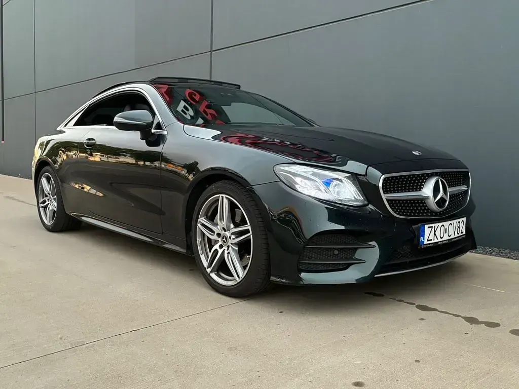 Gebraucht Mercedes E300 AMG 245 PS (180 kW) 2019 Grün Coupé
