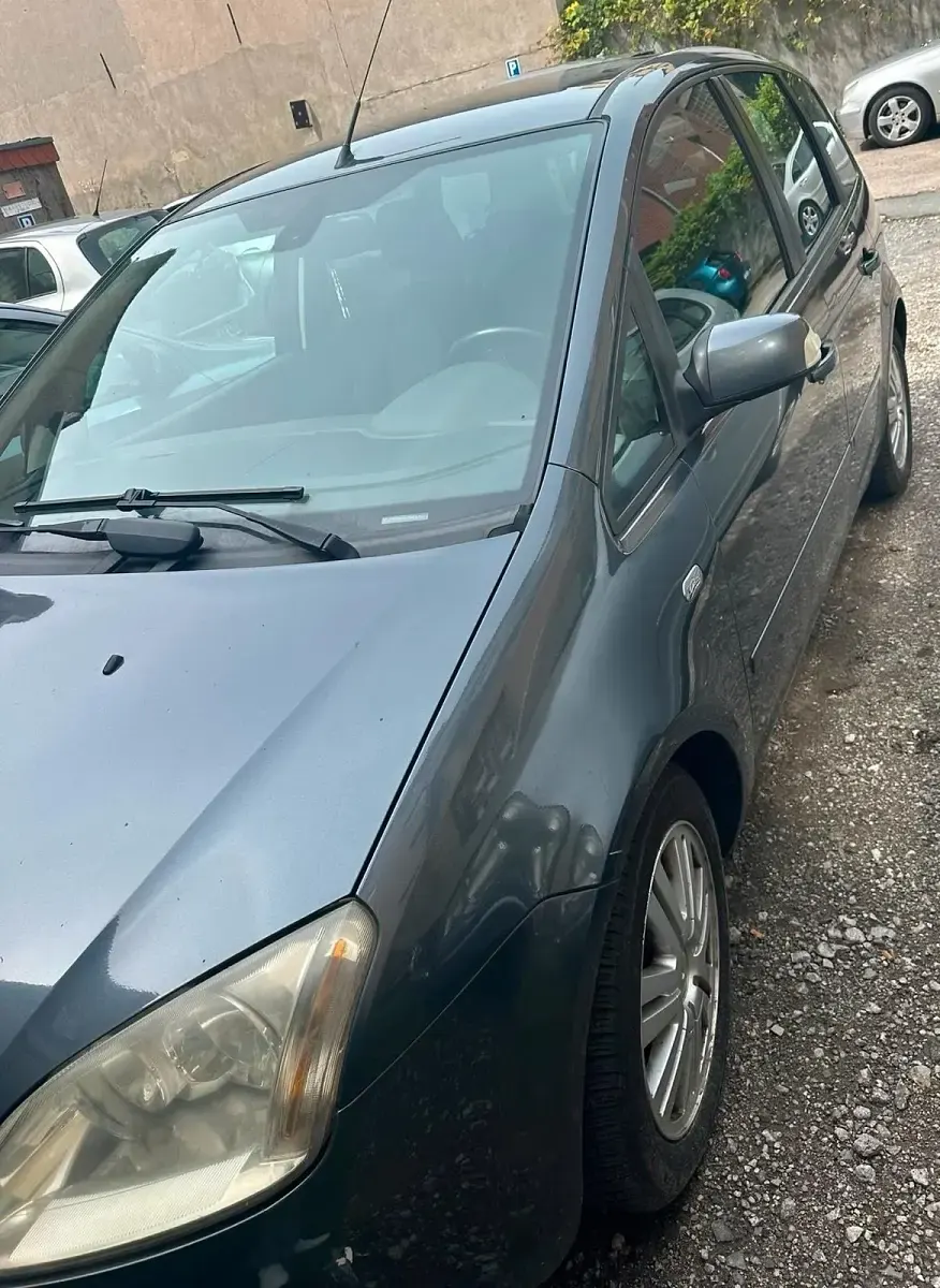 Gebraucht Ford C-MAX 140 PS (102 kW) 2005 Grau Van / Kleinbus