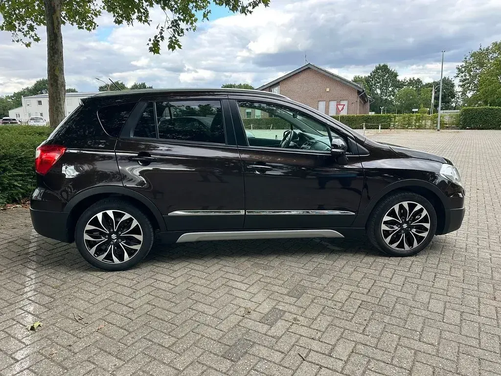 Gebraucht Suzuki SX4 S-Cross Comfort+ 120 PS (88 kW) 2014 Braun SUV