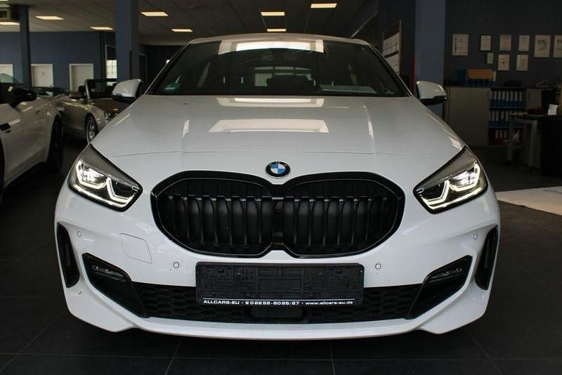 Gebraucht BMW 118 M Sport 136 PS (100 kW) 2022 Weiß Kleinwagen