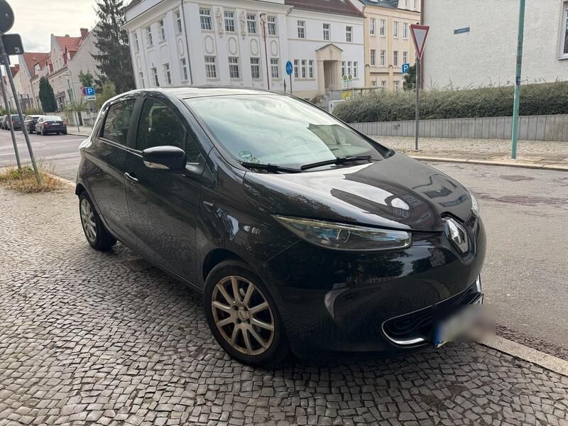 Schwarz Gebraucht 2019 Renault Zoe Kleinwagen | 7.999 € (Guter Preis) - Bild 1/4
