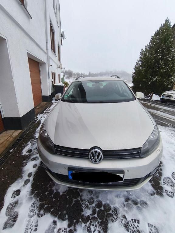 Gebraucht VW Golf VI Comfortline 122 PS (89 kW) 2011 Silber Kleinwagen