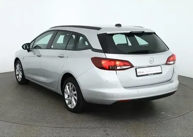 Gebraucht Opel Astra 122 PS (89 kW) 2021 Argon silber metallic Kombi