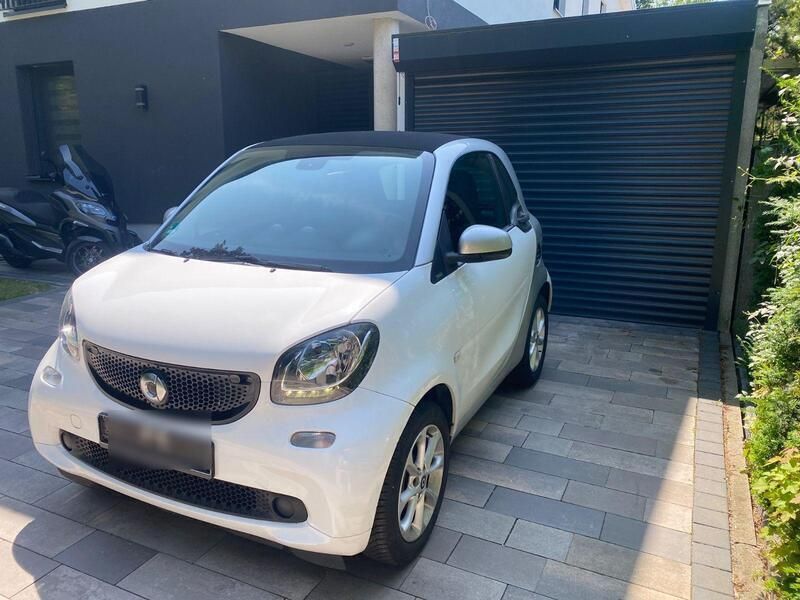 Weiß Gebraucht 2017 Smart ForTwo Coupé Coupé | 6.490 € (Fairer Preis) - Bild 1/4
