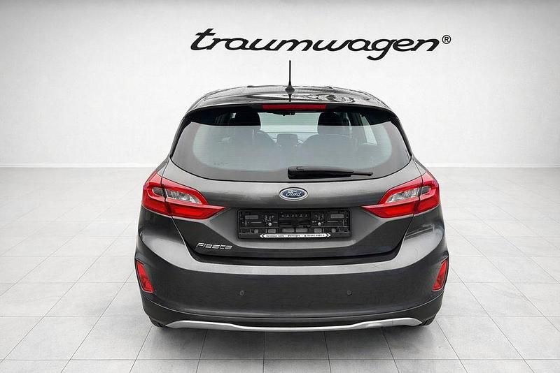 Gebraucht Ford Fiesta 101 PS (74 kW) 2019 Grau Kleinwagen
