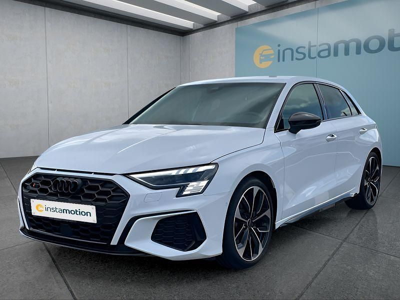 Weiß Gebraucht 2024 Audi S3 Limousine | 41.299 € (Fairer Preis) - Bild 1/4