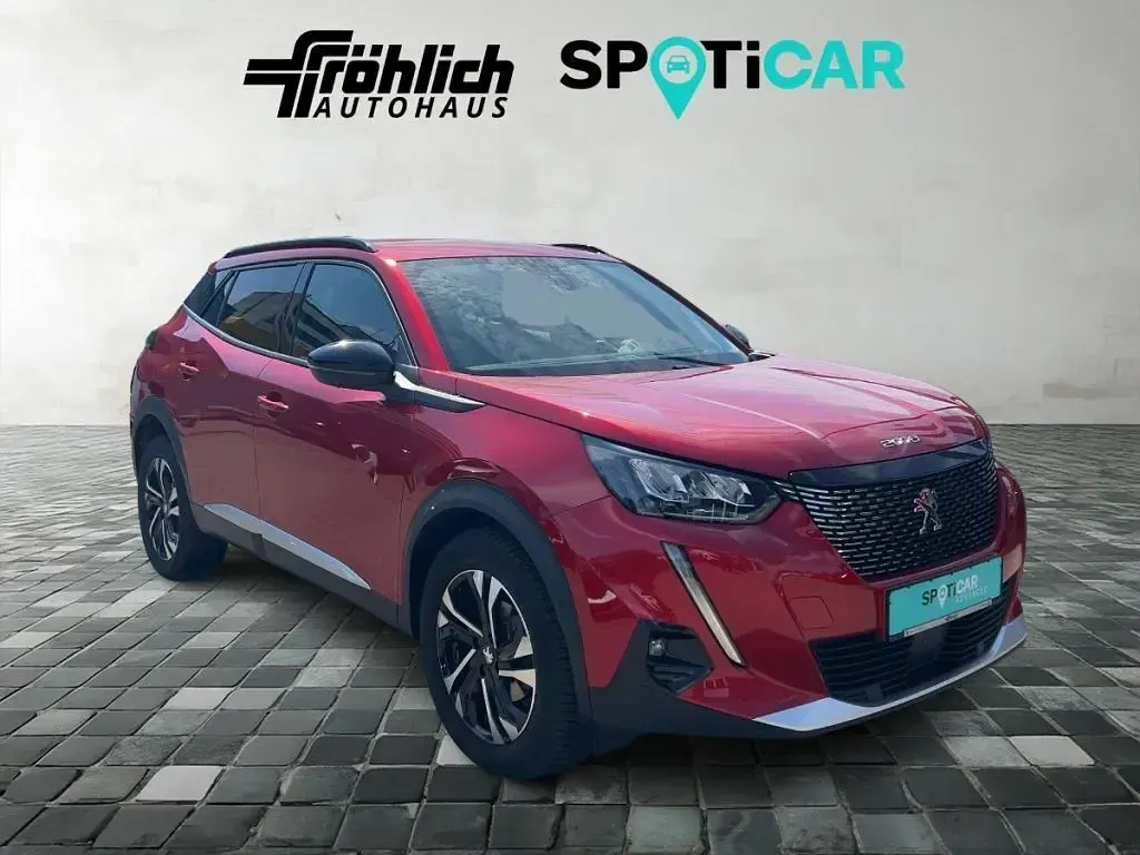 Gebraucht Peugeot 2008 Allure 131 PS (96 kW) 2022 Rot SUV
