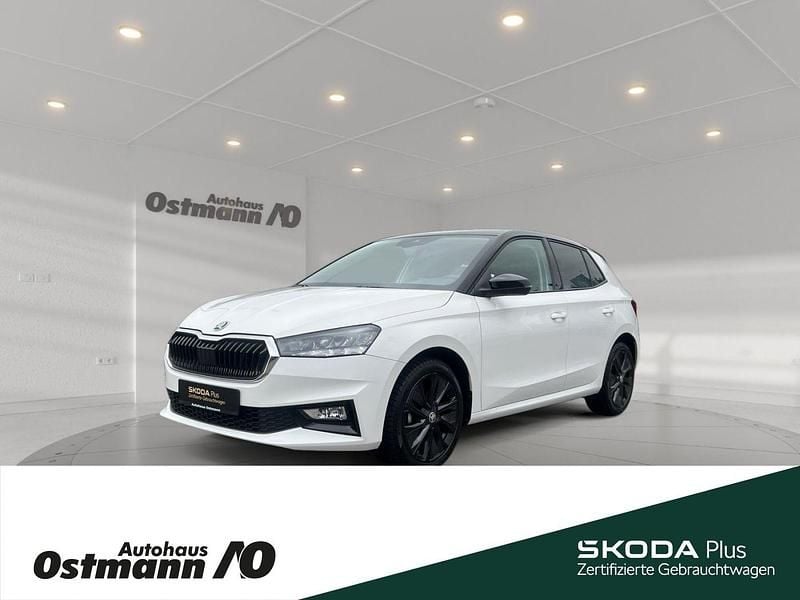 Weiß Gebraucht 2021 Skoda Fabia Ambition Kleinwagen | 16.900 € (Fairer Preis) - Bild 1/4