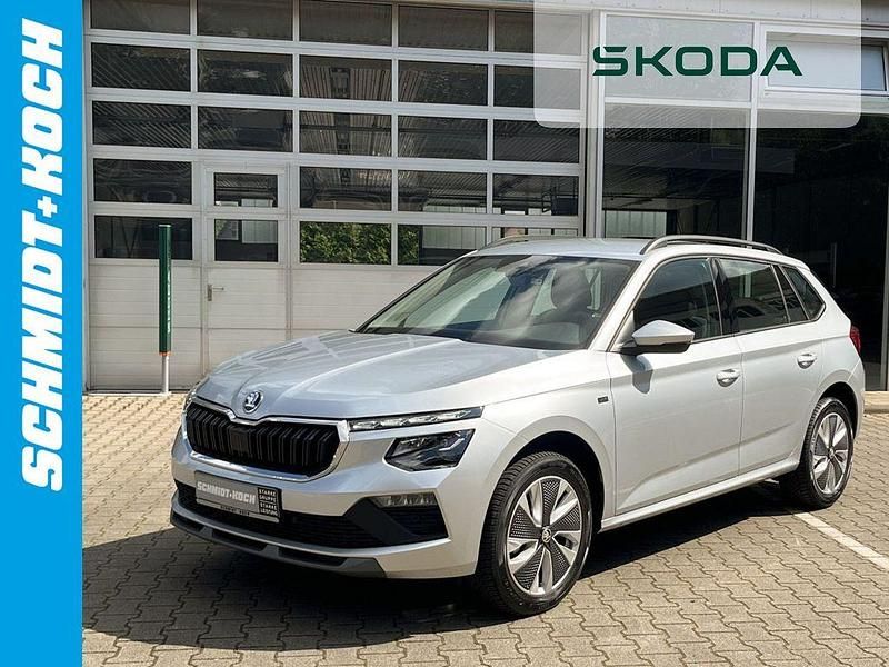 Brillantsilber metallic Gebraucht 2024 Skoda Kamiq Selection SUV | 24.450 € (Fairer Preis) - Bild 1/4
