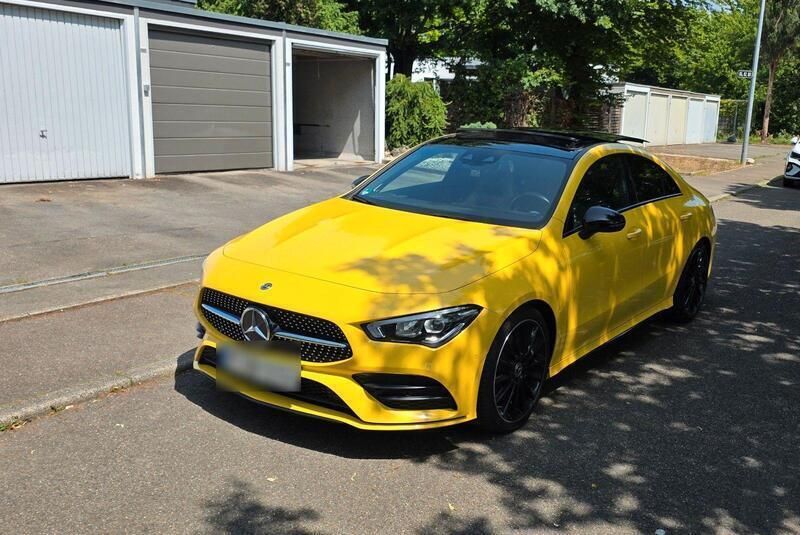 Gelb Gebraucht 2019 Mercedes CLA200 AMG line Coupé | 31.200 € (Fairer Preis) - Bild 1/4
