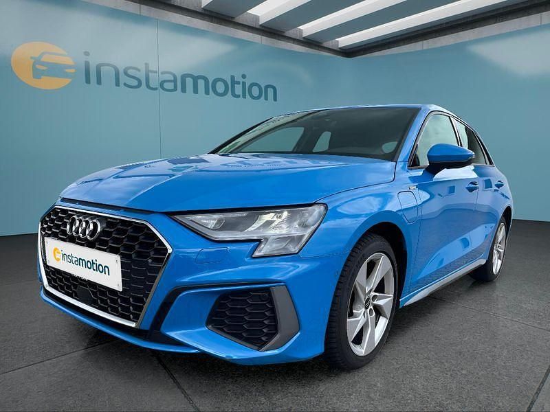 Blau Gebraucht 2022 Audi A3 e-tron S-Line Kleinwagen | 21.399 € - Bild 1/4