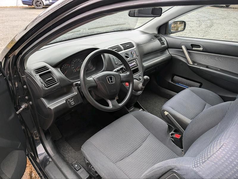 Gebraucht Honda Civic 90 PS (66 kW) 2002 Schwarz Kleinwagen