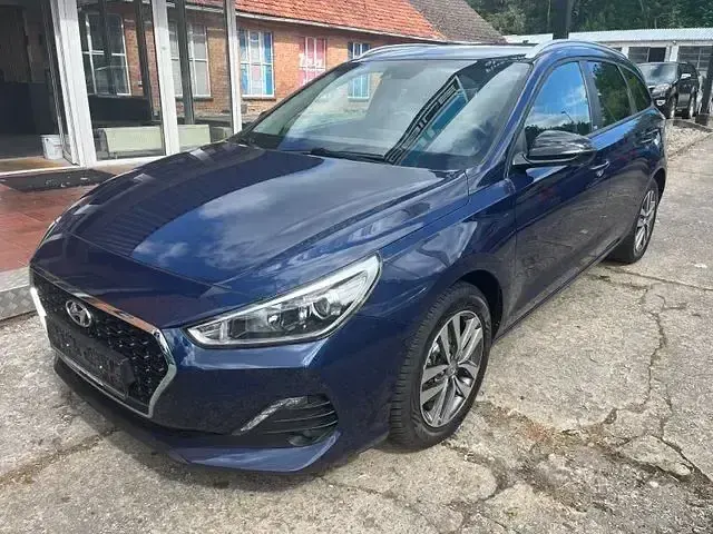 Gebraucht Hyundai i30 YES! 99 PS (72 kW) 2019 Blau Limousine