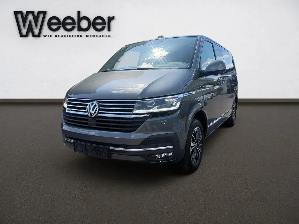 Gebraucht VW Multivan Highline 204 PS (150 kW) 2023 Grau Van / Kleinbus
