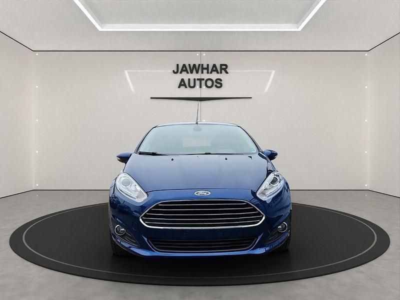 Gebraucht Ford Fiesta Titanium 101 PS (74 kW) 2014 Blau Kleinwagen