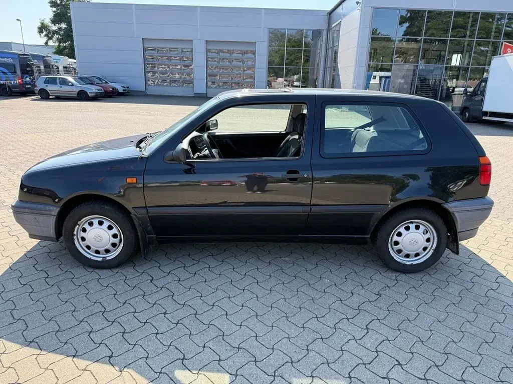 Gebraucht VW Golf III 75 PS (55 kW) 1995 Schwarz Limousine