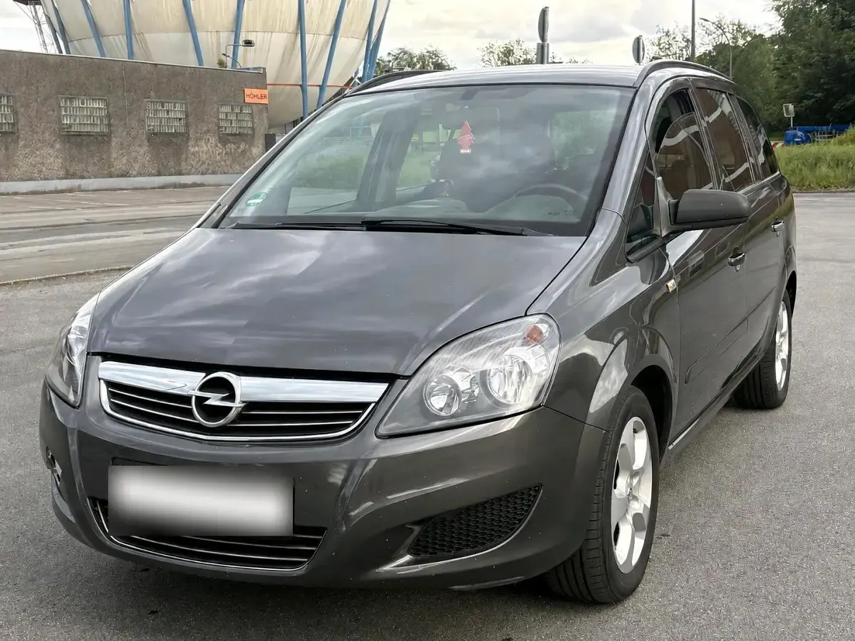 Gebraucht Opel Zafira 115 PS (84 kW) 2009 Braun Van / Kleinbus