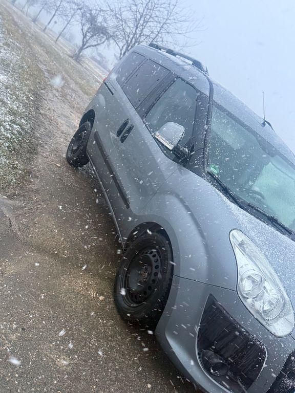 Gebraucht Fiat Doblò 105 PS (77 kW) 2011 Grau Van / Kleinbus