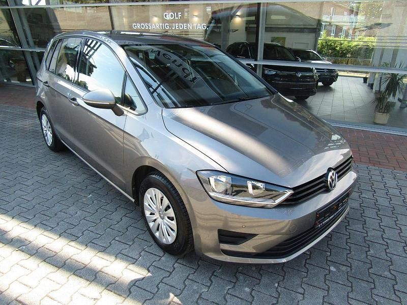 Grau Gebraucht 2014 VW Golf VII Trendline Limousine | 12.890 € (Etwas zu teuer) - Bild 1/4