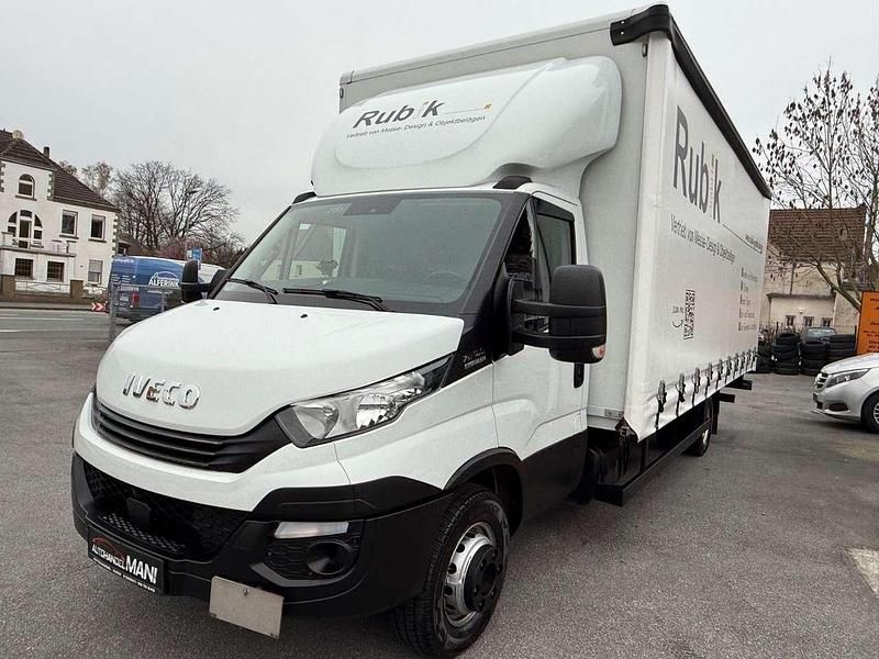 Gebraucht Iveco Daily 179 PS (131 kW) 2019 Weiß