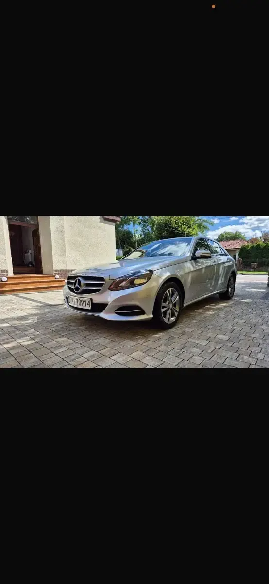Gebraucht Mercedes E250 204 PS (150 kW) 2015 Silber Limousine