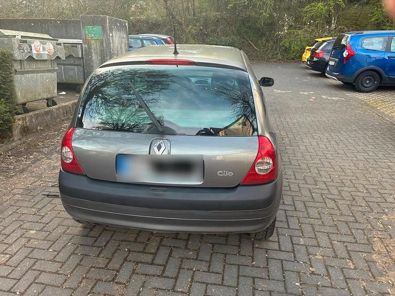 Gebraucht Renault Clio II 2003 Grau Kleinwagen