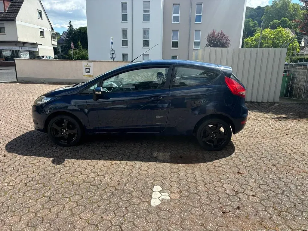 Gebraucht Ford Fiesta Ghia 97 PS (71 kW) 2009 Schwarz Limousine