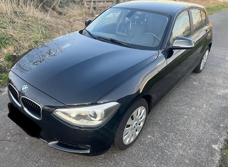 Gebraucht BMW 118 143 PS (105 kW) 2014 Schwarz Kleinwagen