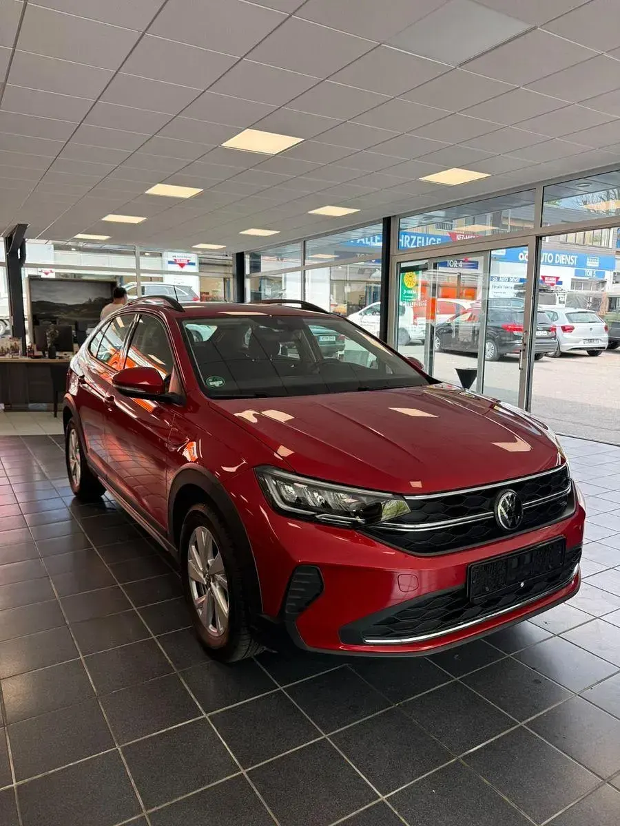 Gebraucht VW Taigo Life 95 PS (69 kW) 2024 Rot SUV