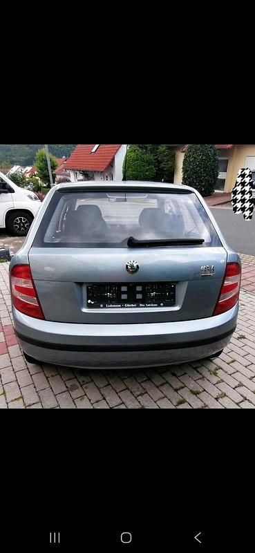 Gebraucht Skoda Fabia 64 PS (47 kW) 2004 Silber Kleinwagen