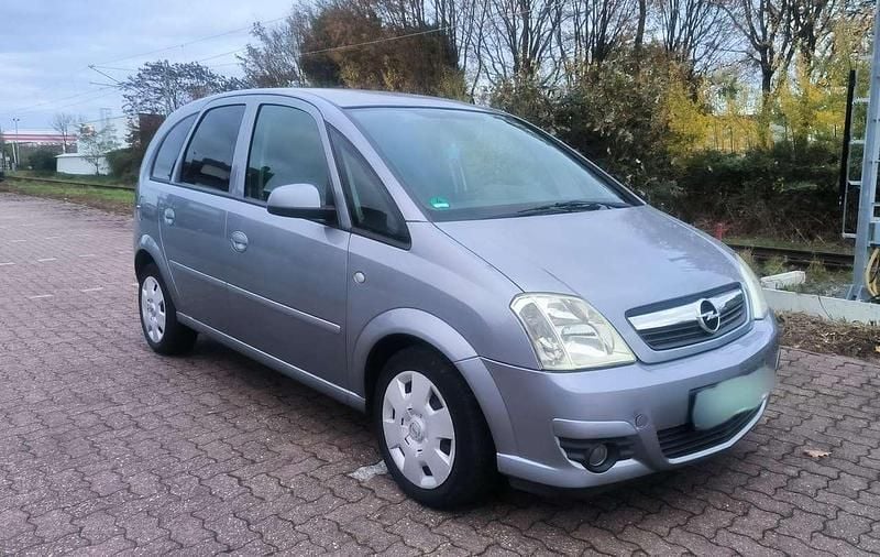 Grau Gebraucht 2007 Opel Meriva Cosmo Van / Kleinbus | 1.650 € (Guter Preis) - Bild 1/4