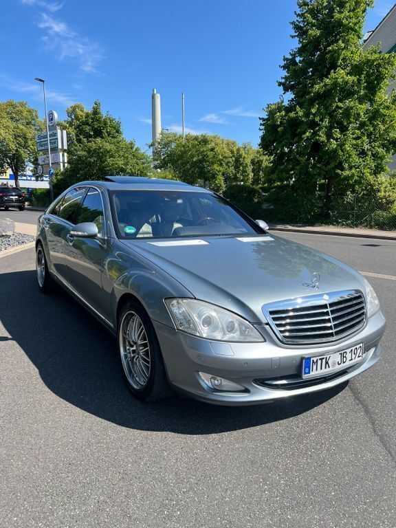Grau Gebraucht 2005 Mercedes S500L Limousine | 8.500 € (Superpreis) - Bild 1/4