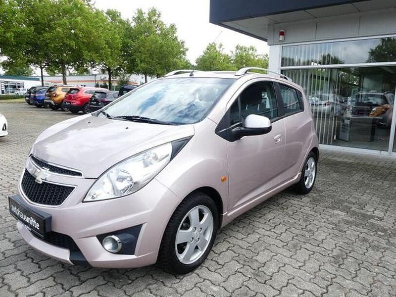 Pearl pink (metallic) Gebraucht 2011 Chevrolet Spark LT Kleinwagen | 4.990 € (Teuer) - Bild 1/4