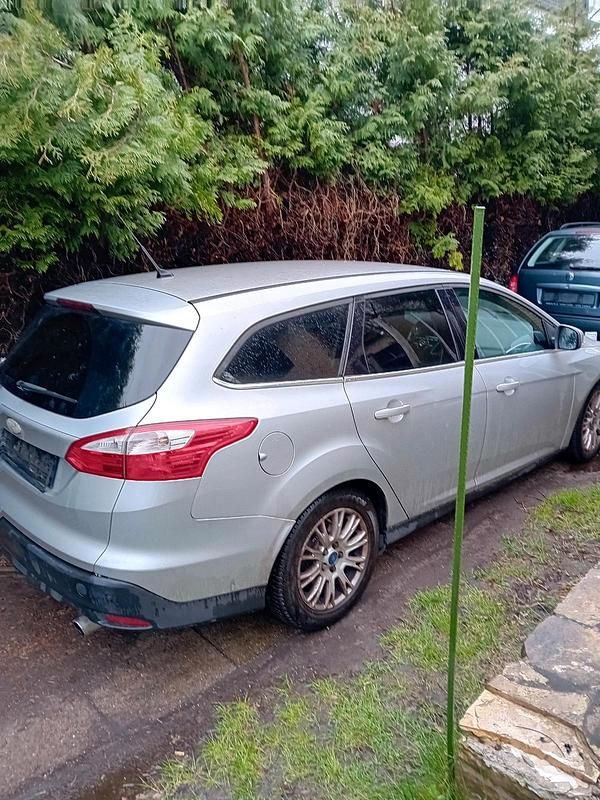 Second-hand Ford Focus 140 CP (102 kW) 2011 Argintiu Break