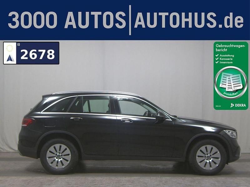 Schwarz unilack Gebraucht 2022 Mercedes 200 SUV | 28.280 € (Guter Preis) - Bild 1/4
