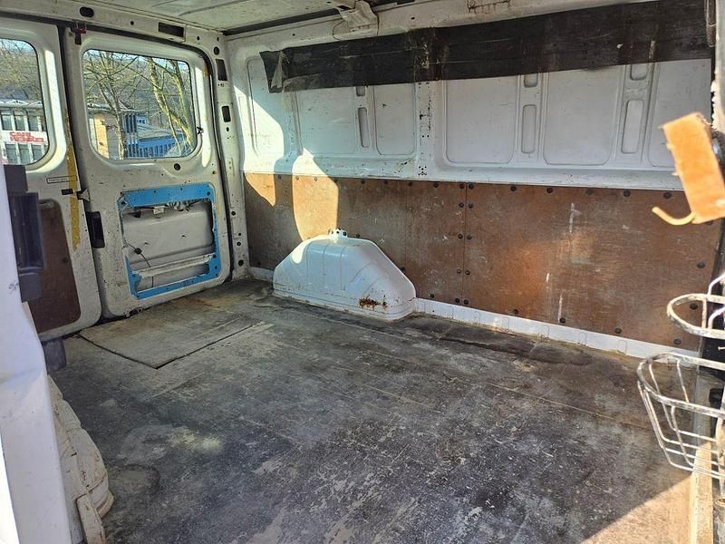 Gebraucht Ford Transit 86 PS (63 kW) 2011 Weiß Van / Kleinbus