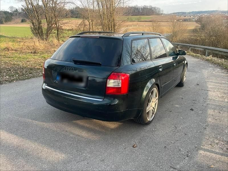 Gebraucht Audi A4 163 PS (119 kW) 2003 Grün Kombi