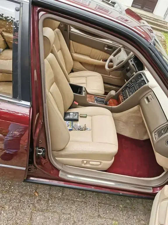 Gebraucht Lexus LS400 245 PS (180 kW) 1992 Rot Limousine