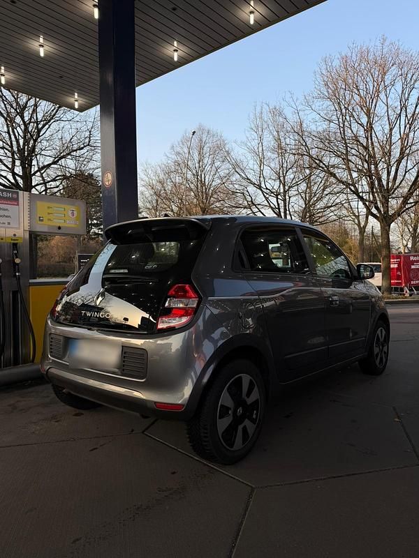 Gebraucht Renault Twingo 70 PS (51 kW) 2017 Grau Kleinwagen