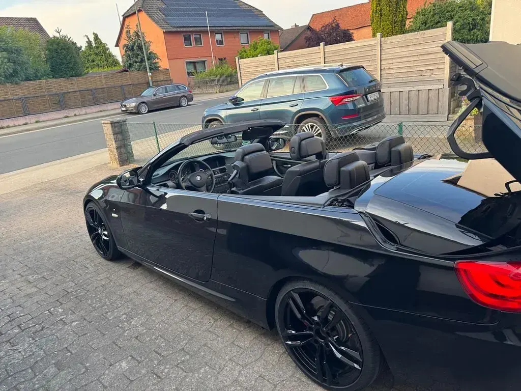 Gebraucht BMW 335 Cabriolet Exclusive 306 PS (225 kW) 2013 Schwarz Cabrio