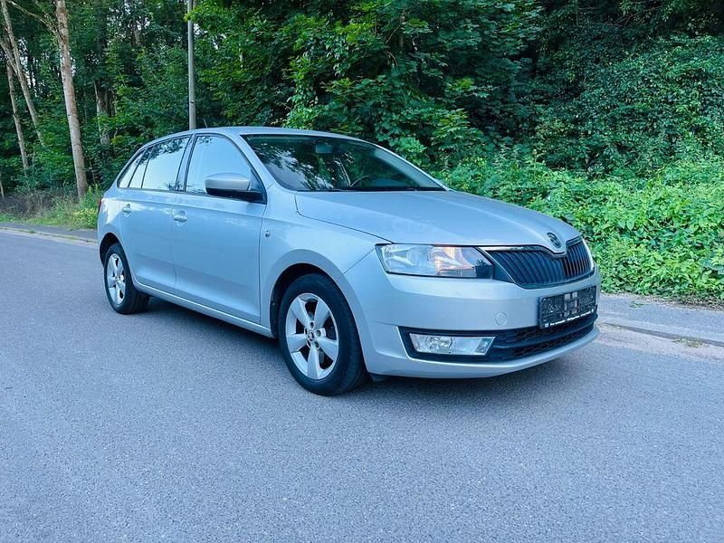 Silber Gebraucht 2014 Skoda Rapid Elegance Limousine | 5.900 € (Guter Preis) - Bild 1/4