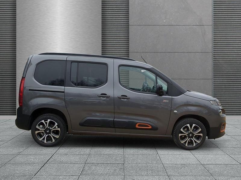 Gebraucht Citroën Berlingo Shine 131 PS (96 kW) 2024 Platiniumgrau Van / Kleinbus